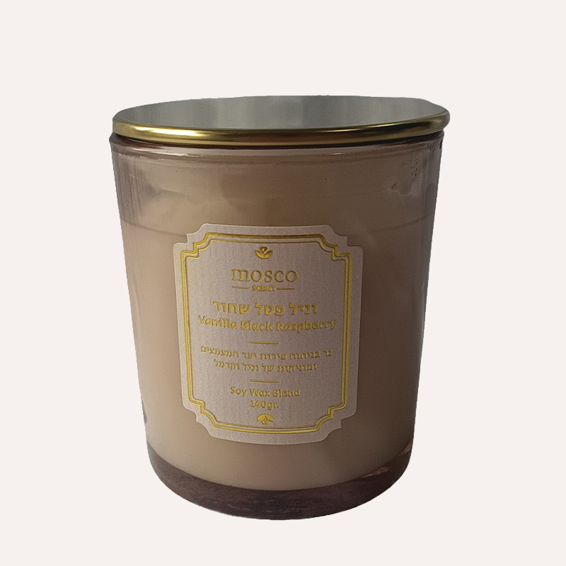 נר ריחני בכלי זכוכית סגול בניחוח וניל ופטל שחור 140 גרם